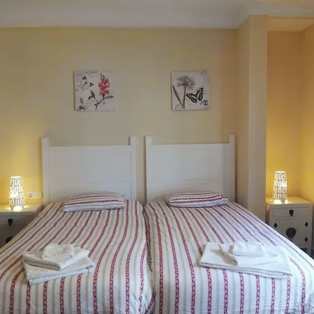 Decada Apartment *