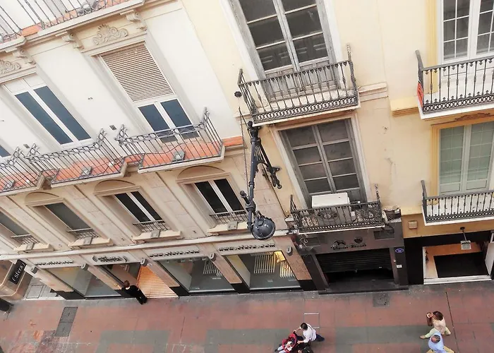 Decada アパート マラガ